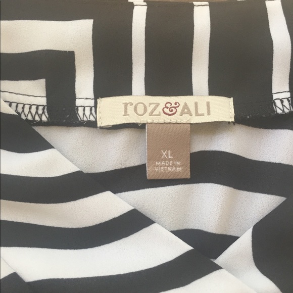 Roz & Ali black and white tunic - Picture 4 of 6